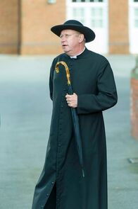 Father Brown – Father Brown (Mark Williams) ermittelt im Kloster.