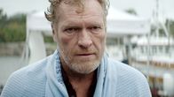 Kommissar Wisting – Wisting (Sven Nordin) ist am Tatort des toten Polizei-Sachverständigers Finn.