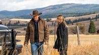 Yellowstone – John Dutton (Kevin Costner) und Summer Higgins (Piper Perabo)