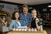 Silvia kocht – Silvia Schneider mit Susanne und Rainer Baumgartner (Senferei Annamax in Bad Goisern).
