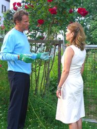 Tramitz and Friends – Im Telenovellchen gibts eine Rose für Rose (Karin Thaler, r. und Christian Tramitz, l.)