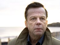 Mankells Wallander – Kommissar Wallander (Krister Henriksson) steht vor einem Rätsel.