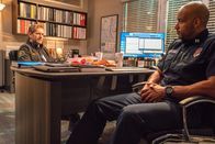 Station 19 – (v.li.) Brett Tucker (Lucas Ripley), Boris Kodjoe (Robert Sullivan).