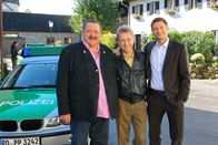 Die Rosenheim-Cops – Kommissar Korbinian Hofer (Joseph Hannesschläger), Polizist Michi Mohr (Max Müller), Kommissar Sven Hansen (Igor Jeftic).
