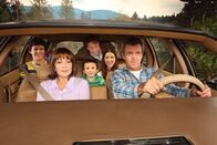 The Middle – Charlie McDermott, Patricia Heaton, Atticus Shaffer, Chris Kattan, Eden Sher, Neil Flynn