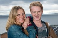 Praxis mit Meerblick – Nora Kaminski (Tanja Wedhorn) und Sohn Kai (Lukas Zumbrock).