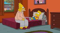Die Simpsons – Auf Bart (r.) lastet ein ganz schöner Druck, weshalb Abraham (l.) seinem Enkel in der schwierigen Situation beisteht ...