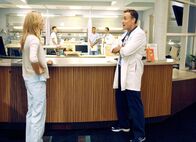 Scrubs - Die Anfänger – Kerry Bishé (Lucy Bennett), John C. McGinley (Dr. Perry Cox).