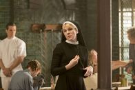 American Horror Story – Was führt die diabolische Schwester Mary Eunice McKee (Lily Rabe) nun wieder im Schilde?; Was führt die diabolische Schwester Mary Eunice McKee (Lily Rabe) nun wieder im Schilde?