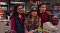 iCarly – L-R: Carly Shay (Miranda Cosgrove), Sam Puckett (Jennette McCurdy), Freddie Benson (Nathan Kress)