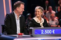 Quizduell – Die Kandidaten des Teams „Hof und Heute“: Christian Sievers (l.), Fernsehjournalist und Fürstin Gloria von Thurn und Taxis (r.), Unternehmerin.