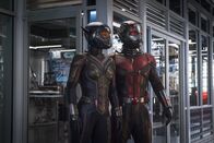 Ant-Man and the Wasp – Wasp (Evangeline Lilly, l.); Ant-Man (Paul Rudd, r.)