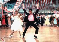 Grease – Flotte Sohle: Olivia Newton-John als Sandy Olsen, John Travolta als Danny Zuko