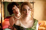 The Help – Allison Janney (left) as Charlotte Phelan and Emma Stone as her daughter Skeeter Phelan in â€œThe Helpâ€. Ph: Dale Robinette Â