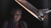Anatomie einer Katastrophe – Das Space Shuttle Columbia zerbarst 2003 beim Wiedereintritt in die Erdatmosphäre. Dr. Maggie Aderin-Pocock und weitere Experten rekonstruieren die NASA-Katastrophe.