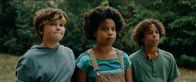3 Hz – Die drei Freunde Sammy (Arthur Hermans, links), Noor (Maja Azila, Mitte) und Felix (Junes Callaert).