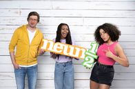 neuneinhalb - für dich mittendrin – Moderatoren:innen Robert Meyer, Luam Kessette und Tessniem Kadiri