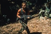 Predator – Major Dutch Schaefer (Arnold Schwarzenegger) und seine Truppe stellen sich einem blutgierigen Feind, der die Menschheit bedroht ...