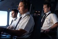 Mayday - Alarm im Cockpit – Captain Kevin Sullivan (played by Jerry Getty), first officer peter lipsett (played by Dan Bowers) and second officer Ross Hales (Spencer Robson) assess the danger for Quantas Airlines flight 72. (photo credit: Cineflix/Darren Goldstein)