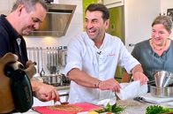 Kochs anders – Ali Güngörmüs kocht mit Verena Scheidel und Manuel Wassmer Schwarzwaldtapas.