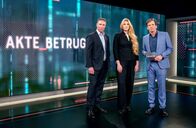 Akte Betrug – v.li.: Patrick Hibler, Savanka Schwarz, Martin Ferdiny.