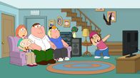 Family Guy – v.l.) kreative Bemühungen sie loszuwerden, dazu, dass Stewie (vorne links) verletzt wird ...