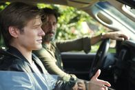 MacGyver – Angus MacGyver (Lucas Till, l.); Russ Taylor (Henry Ian Cusick, r.)