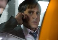 The Big Short – Als Mark Baum (Steve Carell) erkennt, wie schlimm es um den amerikanischen Immobilienmarkt und die gesamte Weltwirtschaft steht, will ihm von den hochrangigen Bankern niemand glauben ...