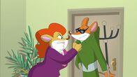 Geronimo Stilton – Geronimo ist so müde, dass er bei der Buchpräsentation einschläft.