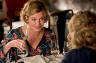 Meine Mutter ... – Margarita Broich (Adelheid Janssen), Diana Amft (Antonia Janssen).