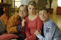 Die dreisten drei - Die Comedy-WG – v.l.n.r.:) Markus Majowski, Mirja Boes und Mathias Schlung sind die "Dreisten Drei", die in einer Comedy-WG zusammenleben ...