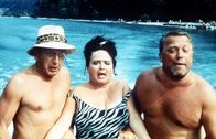 Im singenden Rössl am Königssee – (v.li.) Gunther Philipp (Karlheinz Eberhard Strax), Trude Herr (Sieglinde), Rolf Olsen (Direktor Hugo Maria Kahn).