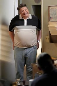 Young Sheldon – George Cooper sen. (Lance Barber)