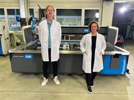 Smart Shopper – Uke Bosse und Silvia Baldauf am Waterjet