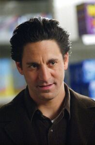Gilmore Girls – Scott Cohen (Max Medina).