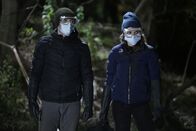 The Americans – Philip Jennings (Matthew Rhys, l.); Elizabeth Jennings (Keri Russell, r.)