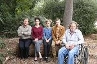 True Nightmares – Family photo Fred, Ebba, Lucille, Alton, and Arthur (Andrew Nielson, Varda Appleton, Madison Peterson, John Berchtold, and Andrew Schlesinger).