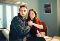 In aller Freundschaft – 30 Uhr. Florian (Frederic Komp) muss sich zwischen der Radrennkarriere und der Liebe zu Regina (Kathrin Lindner) entscheiden.