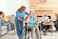 ATV - Die Reportage – Nurses assisting elderly people at retirement home