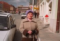 Grenzbummel – "Alltagsgeschichte", "Grenzbummel." In dieser Folge der "Alltagsgeschichte" macht Elizabeth T. Spira mit Kameramann Peter Kasperak einen filmischen Tagesausflug an die österreichisch-tschechische Grenze. Sie befragt Passanten, was sie zum Grenzbummel verleitet.