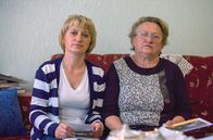 Re: – Oksana und ihre Mutter - Oksanas Bruder konnte mit der Hilfe der "Schwarzen Tulpe" beerdigt werden.