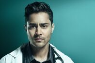 Atlanta Medical – (3. Staffel) - Dr. Devon Pravesh (Manish Dayal)