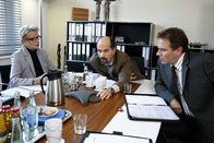 Stromberg – Bernd Stromberg (Christoph Maria Herbst, m.), Herr Pritsch (Peter Rütten, r.)