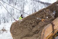 Ice Road Rescue - Extremrettung in Norwegen – FINNSNES, NORWAY - â€¨Road rescuer Frank Sebulonsen getting ready to winch the dumper.â€¨â€¨(photo credit: National Geographic Channels/ITV Studios Norway)