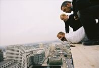 Layer Cake – Aufgrund einer Verwechslung sind eine Bande skrupelloser Serben hinter ihm her: Daniel Craig (unten) ...