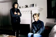 Stockinger – (v.li.) Antonella Simoni (Sandra Cervik), Frau Lendl (Karin Mikityla).