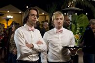 Party Down – Roman DeBeers (Martin Starr, l.); Kyle Bradway (Ryan Hansen, r.)