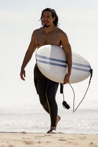 Reef Break – Wyatt Cole (Desmond Chiam)