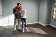 Modern Family – L-R: Phil Dunphy (Ty Burrell), Claire Dunphy (Julie Bowen)