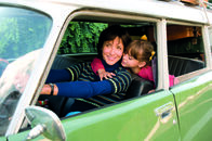 Vergissmichnicht – L-R: Marguerite vel Margaret Flore (Sophie Marceau), Marguerite Flore als Kind (Juliette Chappey)